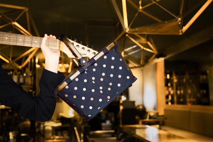 Image du produit reisenthel carrybag XS frame metallic dots blue