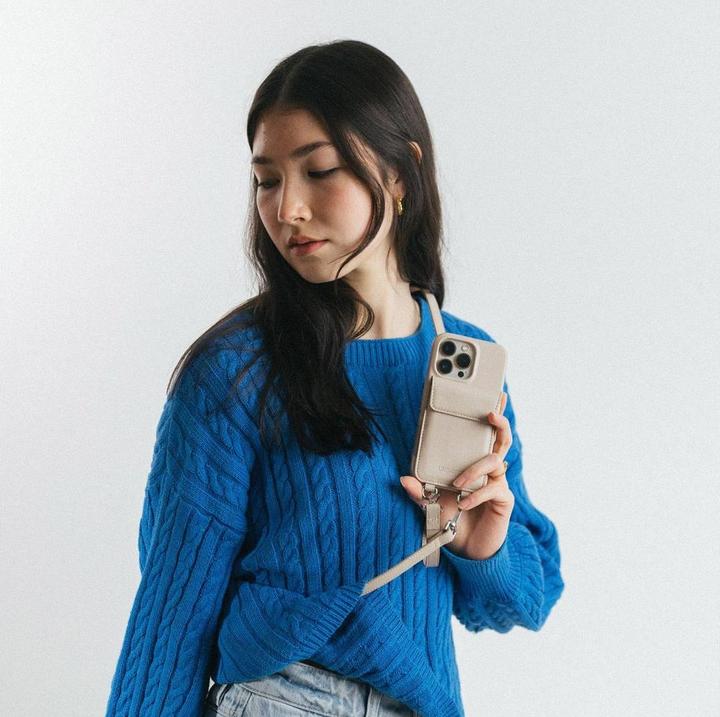 Image du produit Urbany's Necklace Case Chaîne à main+ iPhone 16 Plus Beach Beauty