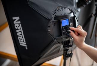 Actual product image Newell Sparkle LED lighting set for product photography