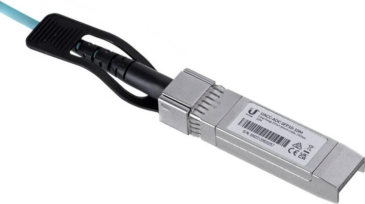 Actual product image Ubiquiti Direct Attach Cable SFP+/SFP+ 5 m (UTP, CAT6, 5.50 m)