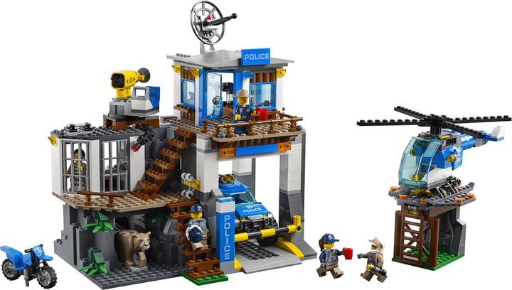 Actual product image LEGO Mountain Police Headquarters (60174, LEGO City)