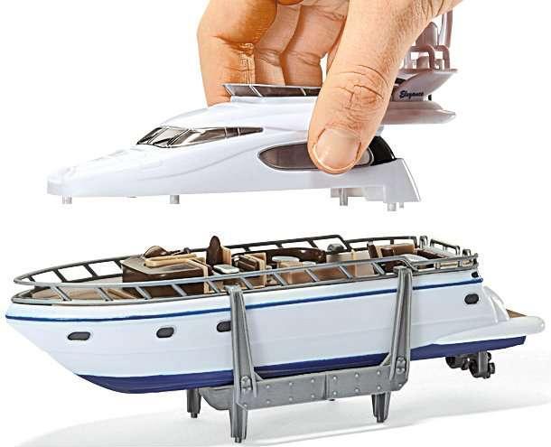 Produktbild Siku Schwertransport mit Yacht