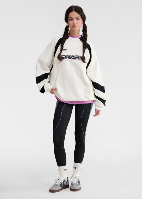 Actual product image hummel Hmloversized Crew Sportswear Swarm (XL)