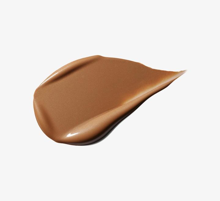 Produktbild MAC Cosmetics Strobe Dewy Skin Tint Nr. 04 - Deep (04 Deep)