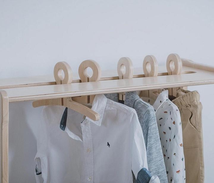 Produktbild Montessori Kleidergarderobe
