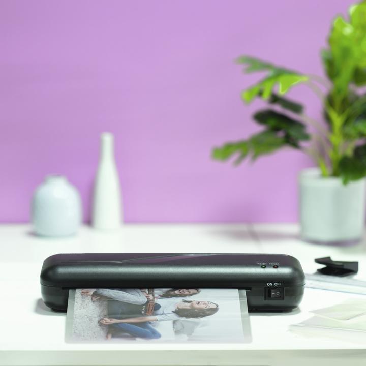 Productafbeelding Hama Lamineerapparaat Basic 4in1 Set DIN A4/230 (80 - 125 µm, A4)