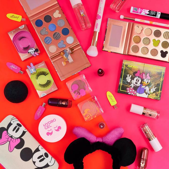 Image du produit essence Palette d'ombres à paupières Mickey Friends 02 L'imagination n'a pas d'âge (02 L'imagination n'a pas d'âge)