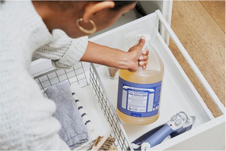 Actual product image Dr. Bronner's 18-In-1 (Liquid soap, 3800 ml)