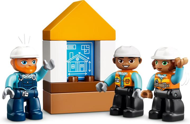 Actual product image LEGO DUPLO construction site with wrecking ball (10932)