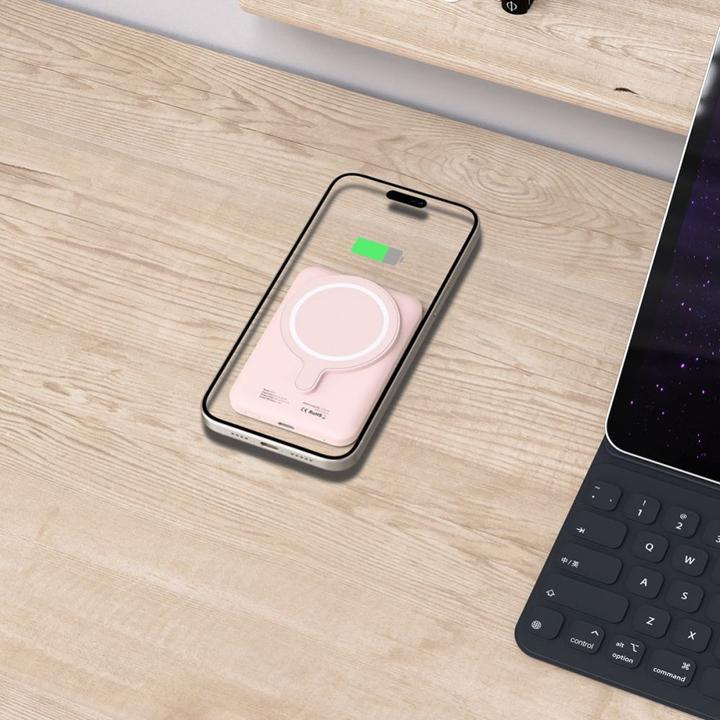 Actual product image Tech-Protect LifeMag PB10 Powerbank with MagSafe 5000mAh 15W USB-C port - pink + USB-C cable (5000 mAh, 15 W)