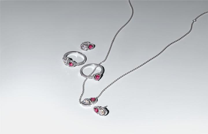 Produktbild Pandora Necklace with pendant Halo Hearts (925 Sterling Silber, 45 cm)
