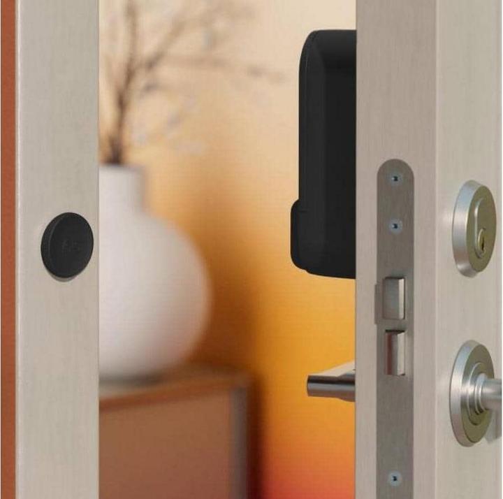 Actual product image Yale Dot (Bluetooth)