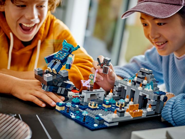 Actual product image LEGO Minecraft End-Of-Live Set Das Duell in der Finsternis - 21246 NEU! Teile 584x (21246)
