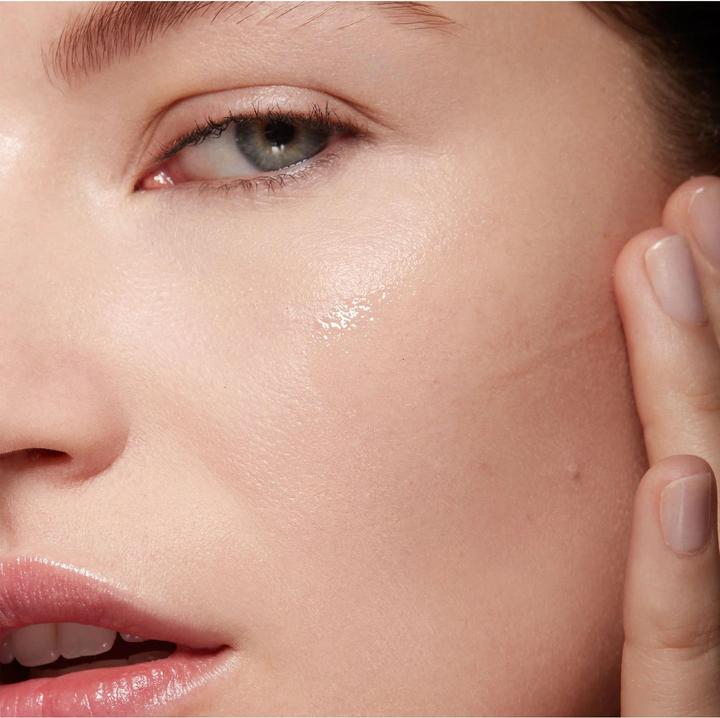 Actual product image NARS Cosmetics Light Reflecting Multi-Action Treatment Lotion (200 ml, Day cream)