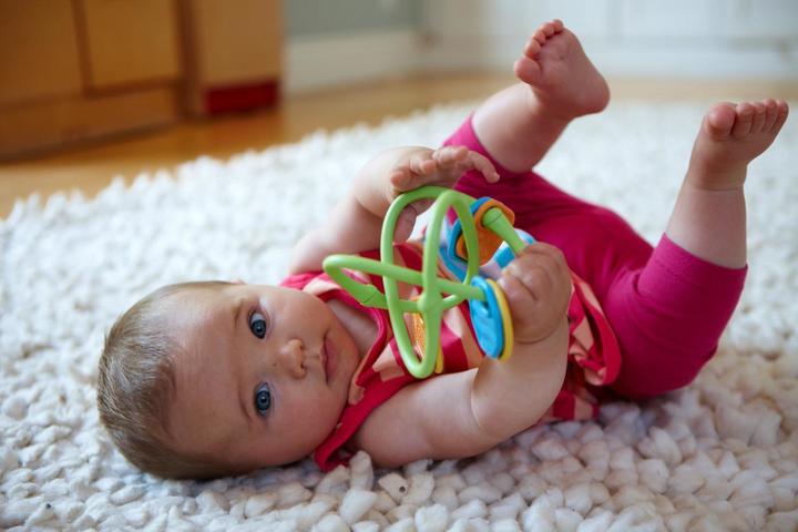 Actual product image Green Toys Green Toy Convolutional Teething Ring