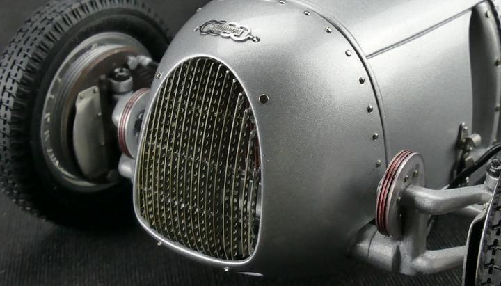 Produktbild CMC Auto Union Type C Hill Climb Version #111 Schau ins Land, 1937 Limited Edition 1,500 pcs.
