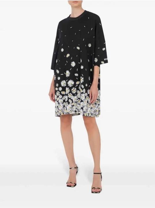 Actual product image Moschino A0427 05424555 (38)
