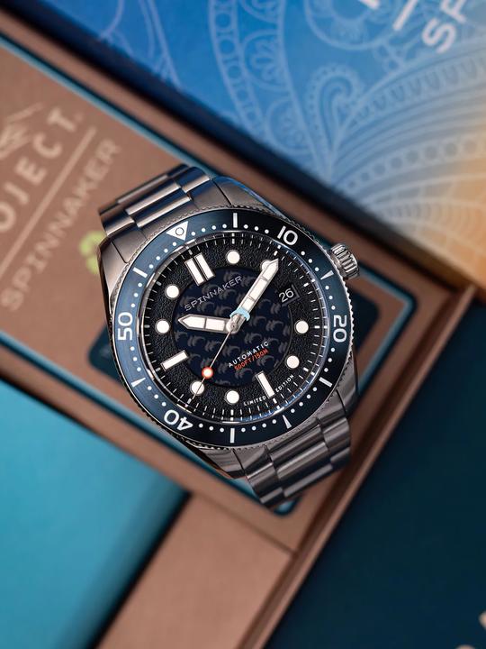 Actual product image Spinnaker SP-5129-11 (Rotating bezel left, 40 mm)