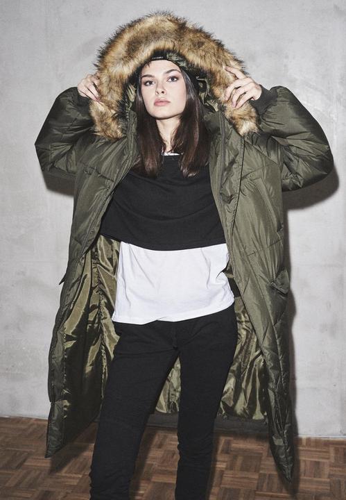 Produktbild Urban Classics Ladies Oversize Faux Fur Puffer Coat (S)