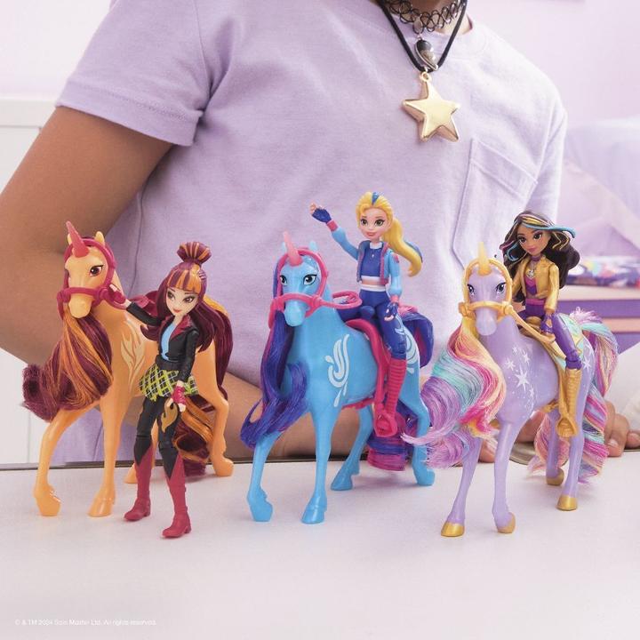 Actual product image Unicorn Academy Isabel & River