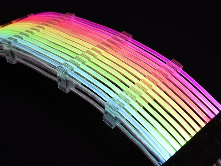 Immagine prodotto Lian-Li Cavo per scheda madre RGB a 24 pin Strimer (RGB)