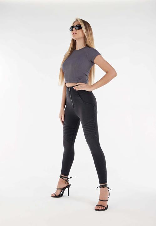 Actual product image Freddy WR.UP® Shaping Pants 7/8 WRUP4SHS328 (XS)