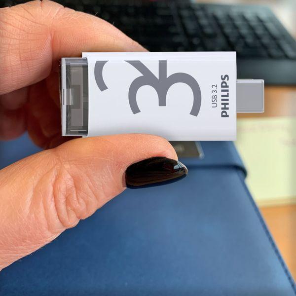 Produktbild Philips USB 3.2 32GB Click Series Gen 1 USB-C (32 GB, USB-C)
