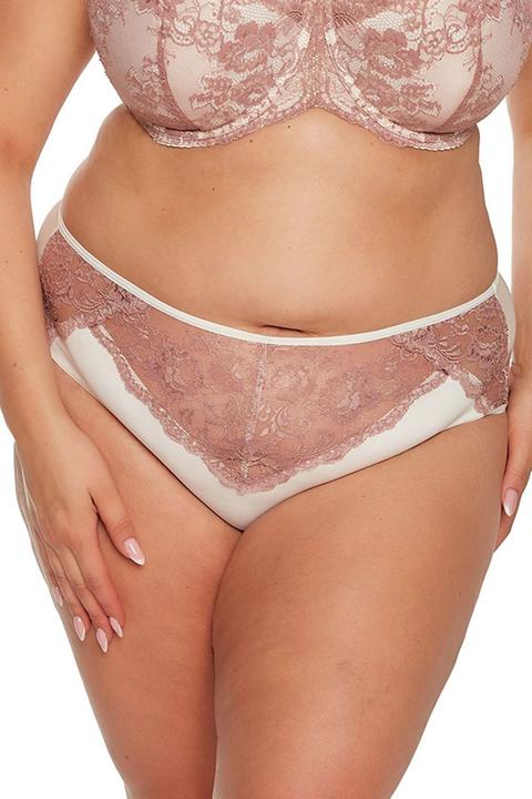 Gaia Höschen model (4XL)