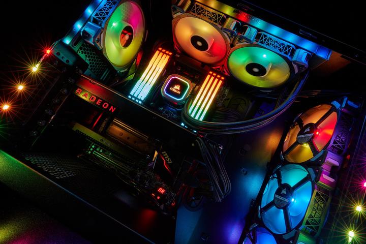 Immagine prodotto Corsair H100i RGB Platino