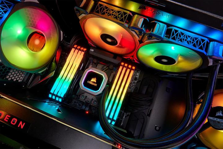 Immagine prodotto Corsair H100i RGB Platino
