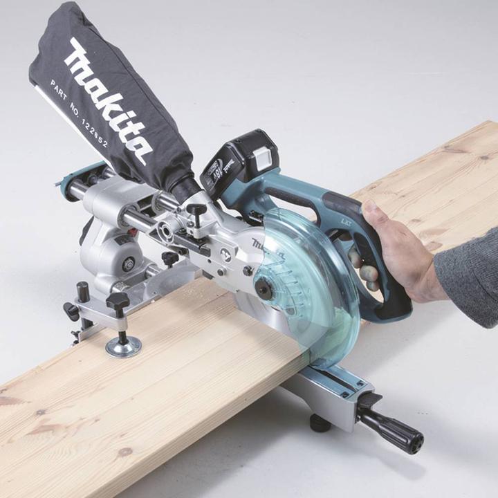 Productafbeelding Makita 18V accu hak- en verstekzaag DLS713NZ