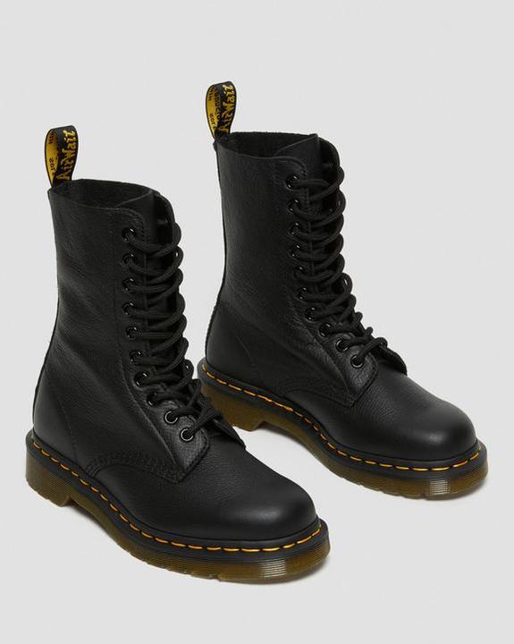 Actual product image Dr. Martens 1490 Virginia (38)