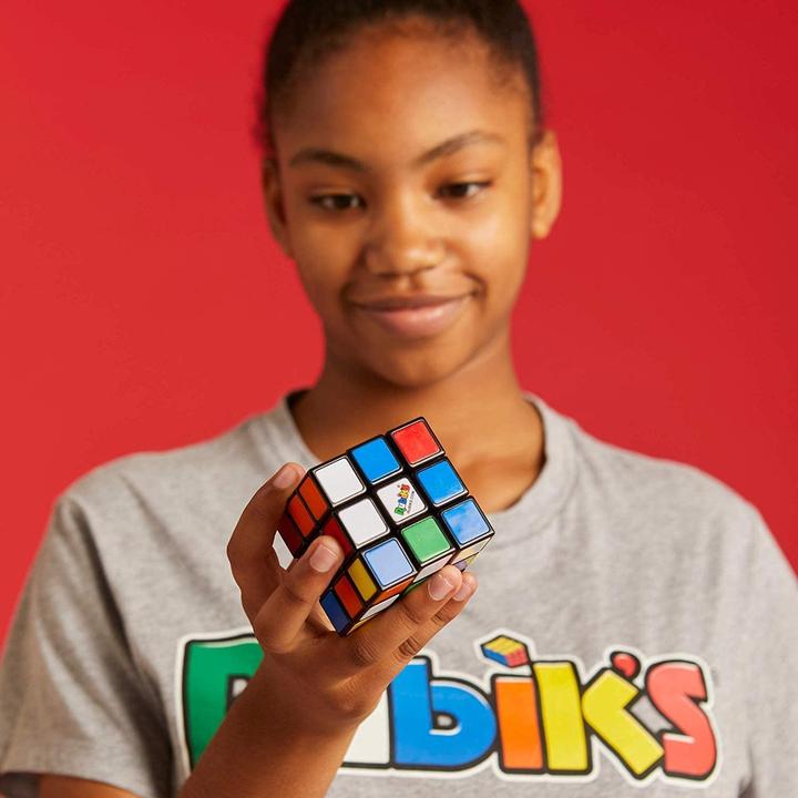 Actual product image Thinkfun Rubik's Cube (3 x 3)