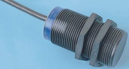 Actual product image TE Sensors Inductive sensor, M18, Sr 15mm, PNP, 2m (Switch)
