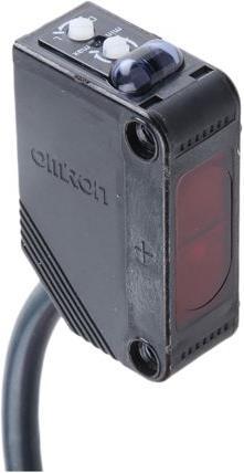 Omron Industrial Automation E3Z pre-wired diffuse sensor,PNP 100mm