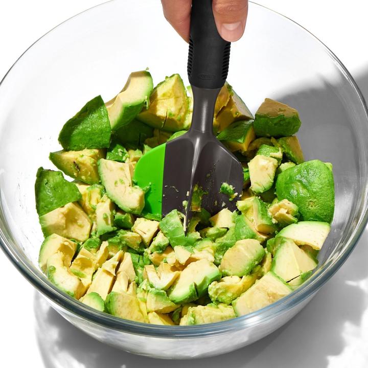 Image du produit OXO Good Grips pilon et racloir à avocat