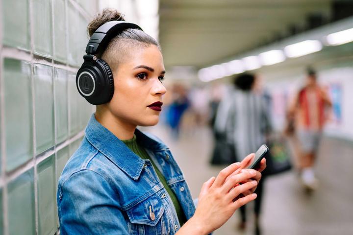 Produktbild Audio-Technica ATH-M50xBT (40 h, Kabellos)