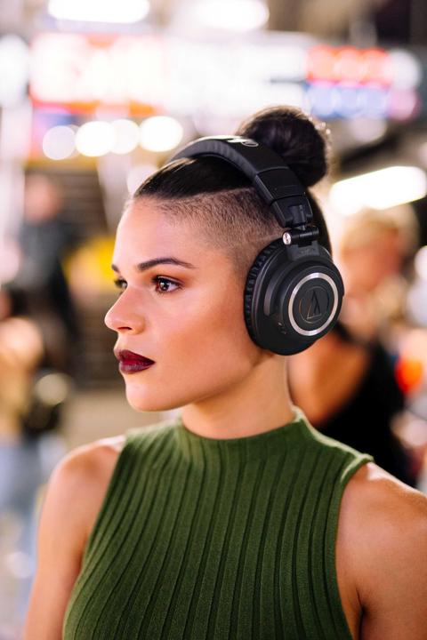 Produktbild Audio-Technica ATH-M50xBT (40 h, Kabellos)