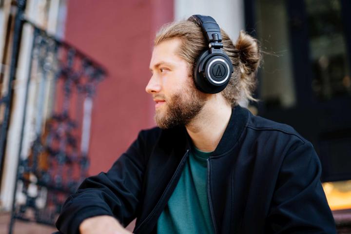 Produktbild Audio-Technica ATH-M50xBT (40 h, Kabellos)