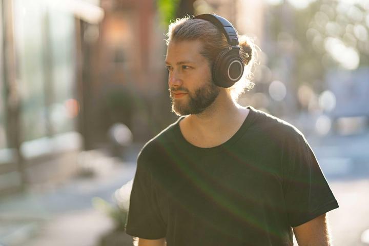 Produktbild Audio-Technica ATH-M50xBT (40 h, Kabellos)