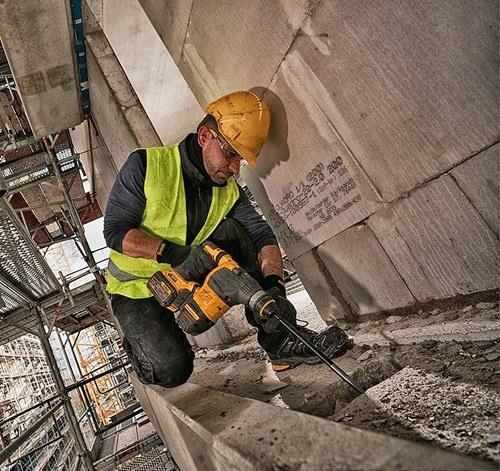Actual product image DeWalt Cordless hammer drill 54V XR FlexVolt DCH 333 NT (Rechargeable battery operated)