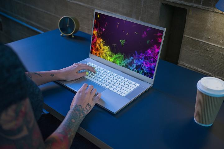 Image du produit Razer Blade 15 (15.60", Intel Core i7 8750H, 16 Go, 512 Go, US)