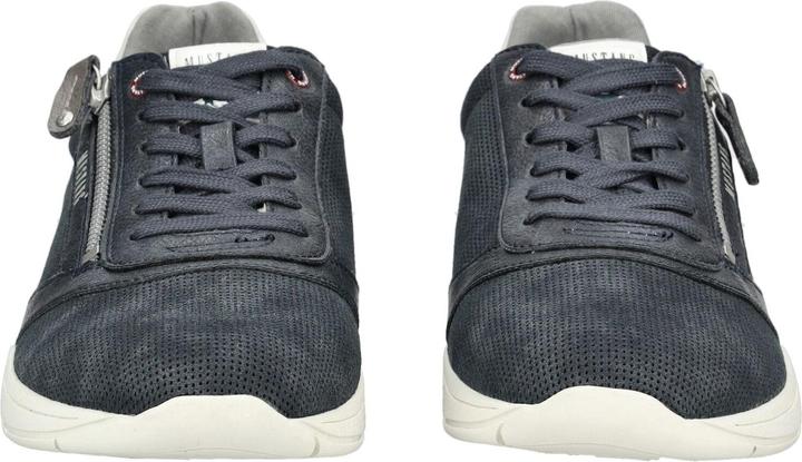 Actual product image Mustang Sneaker (42)