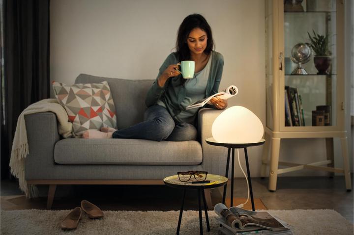 Actual product image Philips Hue Wellness Base BT (806 lm, E27)