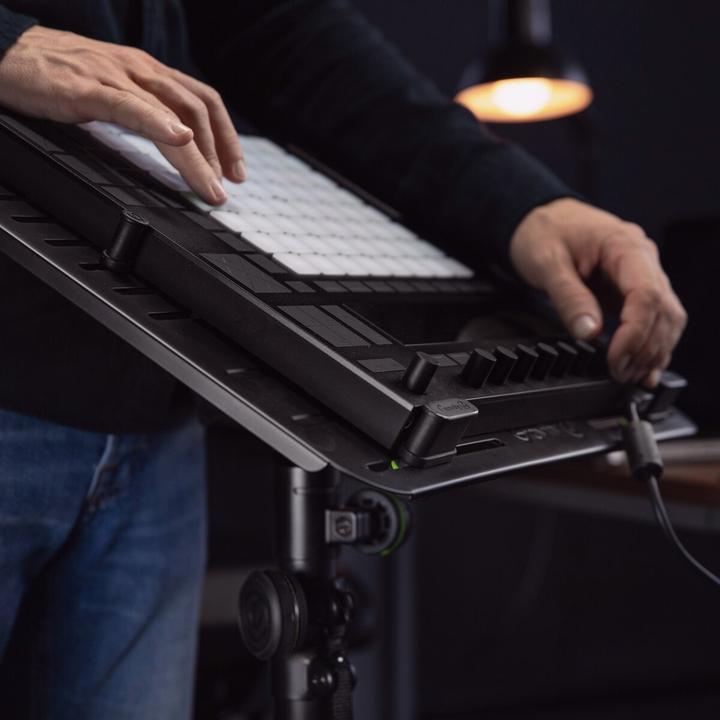 Produktbild Gravity SP 5111 B Kurzes Lautsprecherstativ (1 Stk., Ständer, Höhenverstellbar)