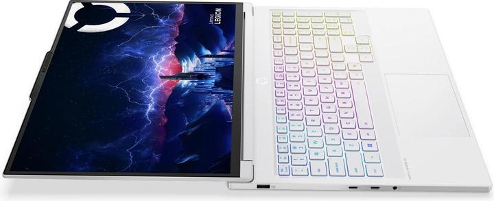 Produktbild Lenovo Legion 7 (16", Intel Core Ultra 9 275HX, 32 GB, 2000 GB, CH)