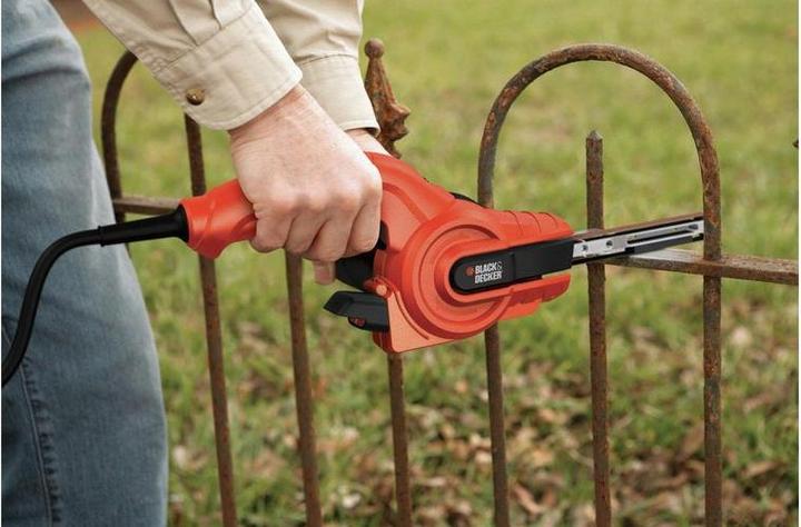 Produktbild Black & Decker Powerfeile KA900E mit CyclonicActionStaubabsaugung (Bandschleifer, 350 W)