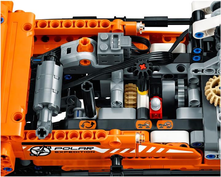 Actual product image LEGO Technic Arctic Truck (42038, LEGO Technic)