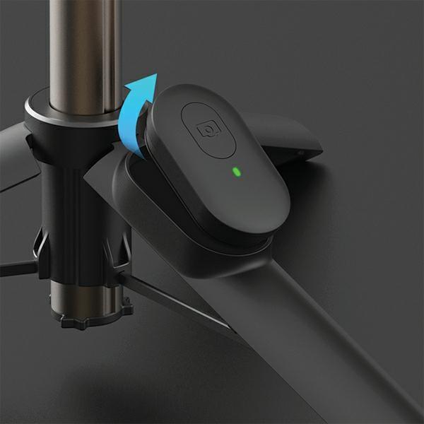 Actual product image Araree Selfie Stick Bluetooth Magfie POD czarny/black MagSafe Tripod AR60-01727A