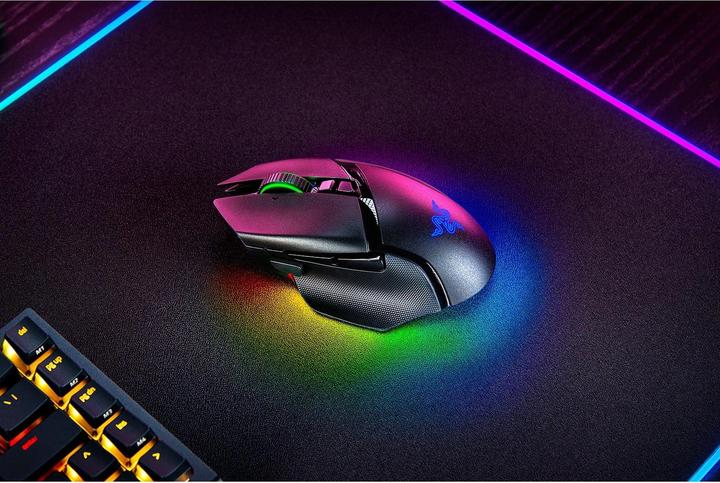 Actual product image Razer Basilisk V3 Pro (Wireless, Cable)